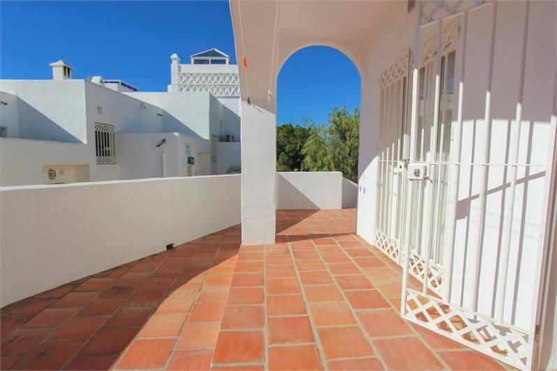 Amazing 3 Bedroom Townhouse In Nerja Esterno foto