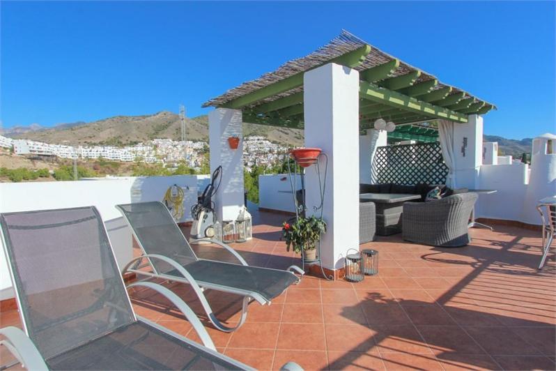 Amazing 3 Bedroom Townhouse In Nerja Esterno foto