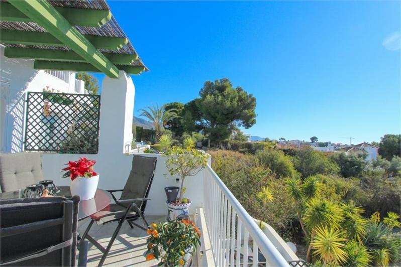 Amazing 3 Bedroom Townhouse In Nerja Esterno foto