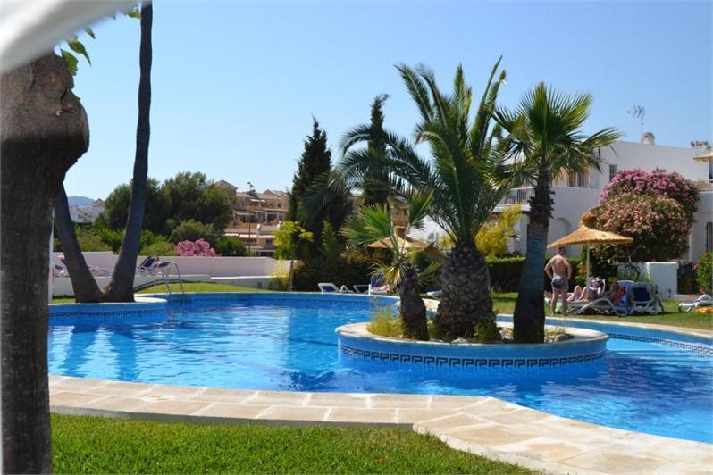 Amazing 3 Bedroom Townhouse In Nerja Esterno foto