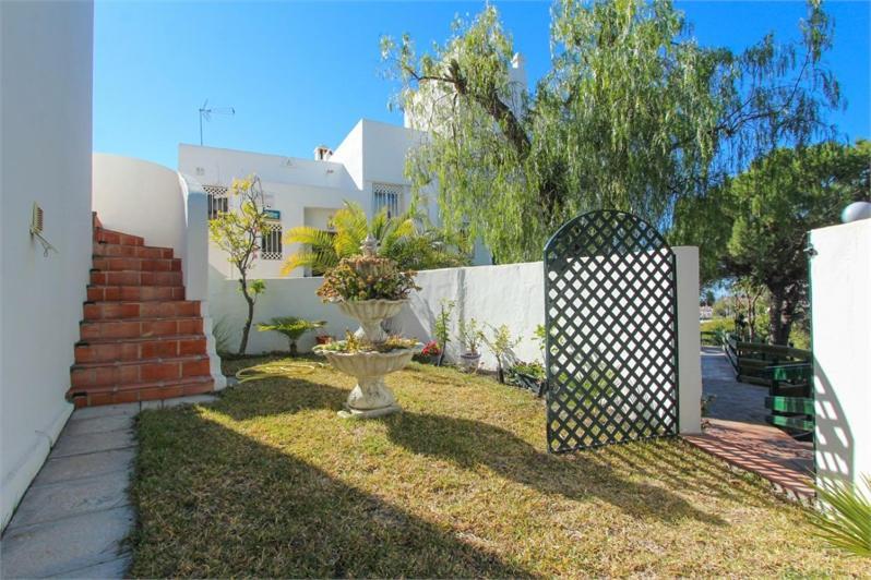 Amazing 3 Bedroom Townhouse In Nerja Esterno foto